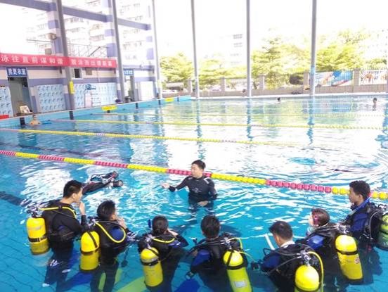 00BECB68-F717-43F3-ADB3-34F44C464DB1_1_105_c