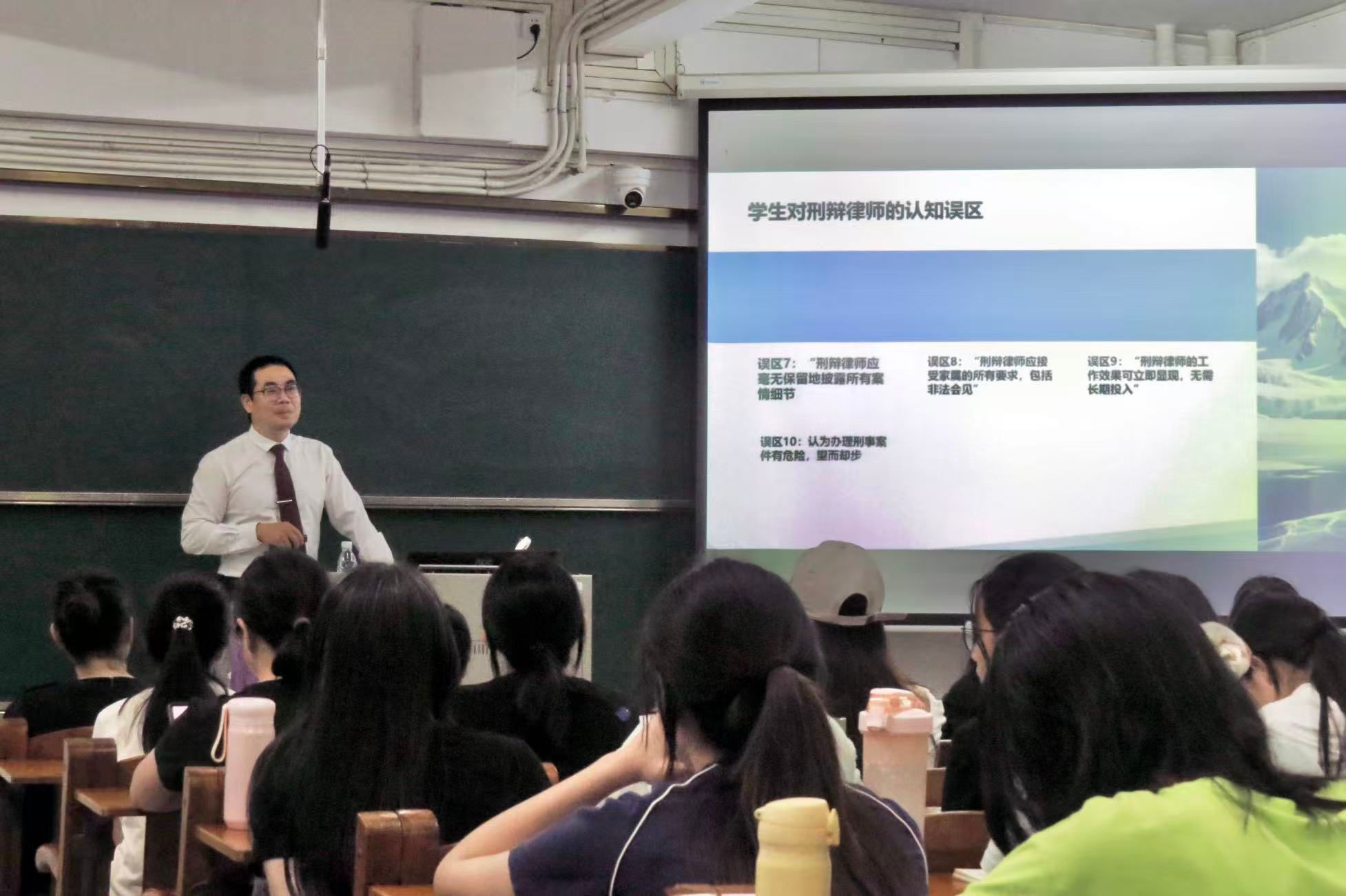 c7221f9e3daf5010e538bca348755ab9