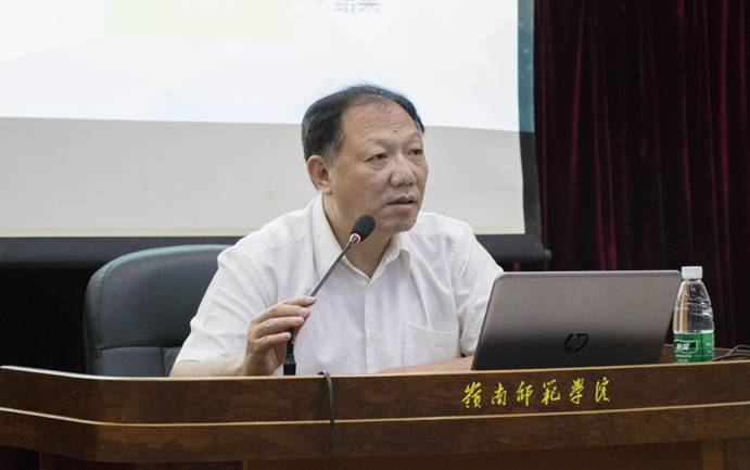 张教授发言（庄海富）