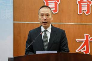 说明: 22 余立富讲话 肖凌摄