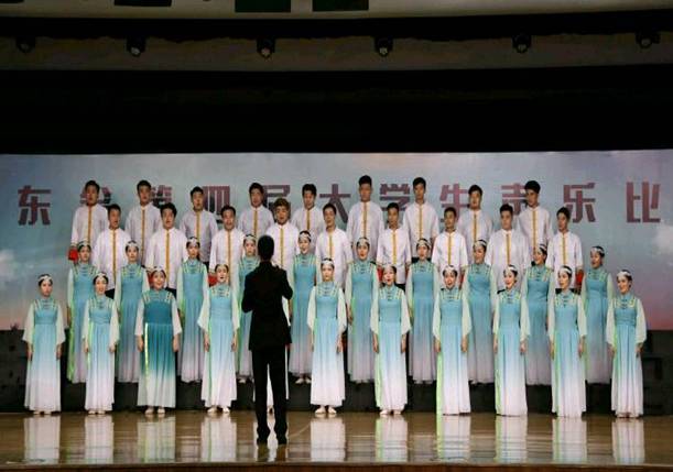 广东省第四届大学生声乐比赛 合唱《羊角花开》获二等奖 (2)