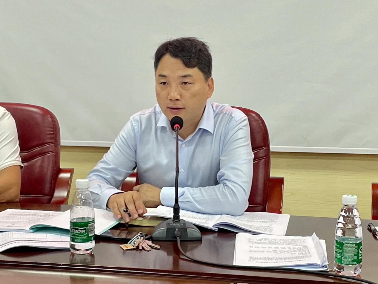 6510a886b6184f5bb3888aeaf1bd155