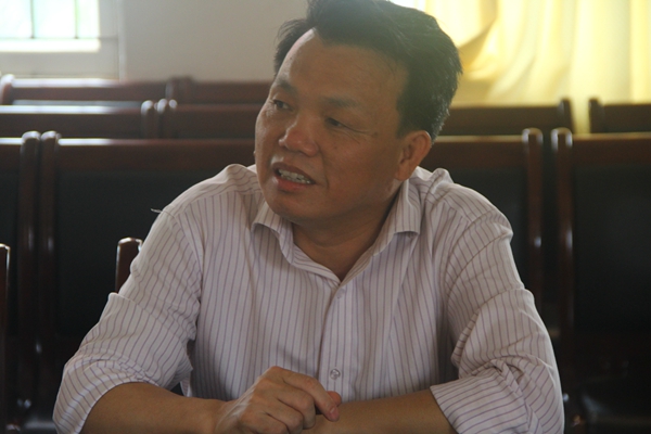 龙家玘校友建言献策.jpg 龙家玘校友建言献策.jpg