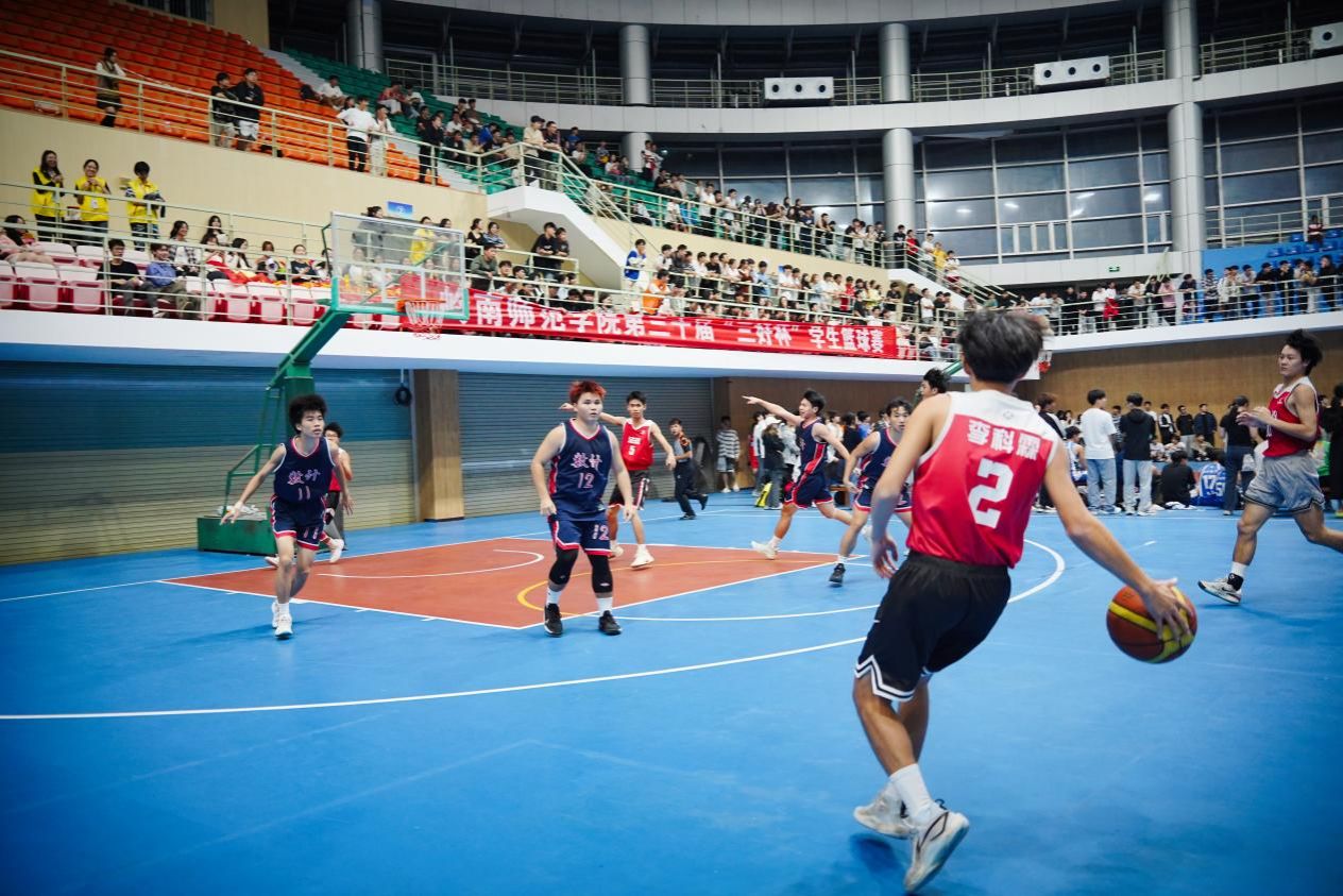 法政男篮精彩表现 (4)