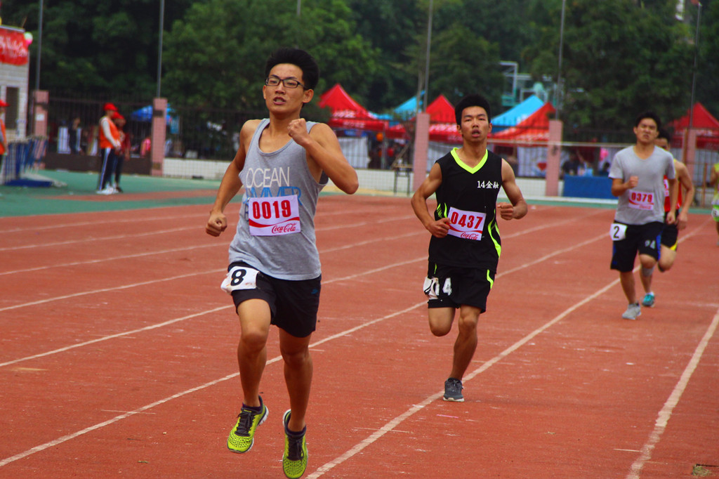 普通组 男子800米.JPG