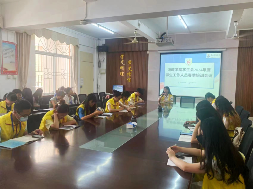 2024-04-26 19:41:45.596000