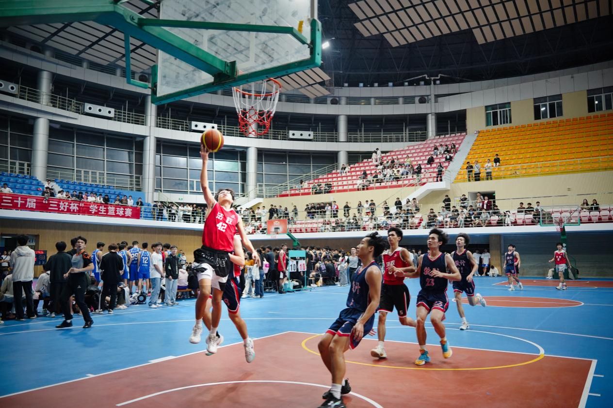 法政男篮精彩表现 (2)