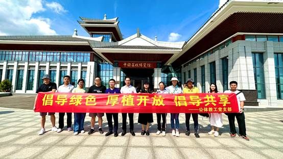 b6239698151fbb85aeaa8bfe7f24e9f