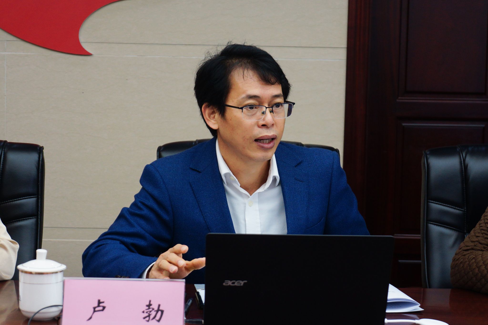 欧宏摄 (6)卢勃队长特写.jpg