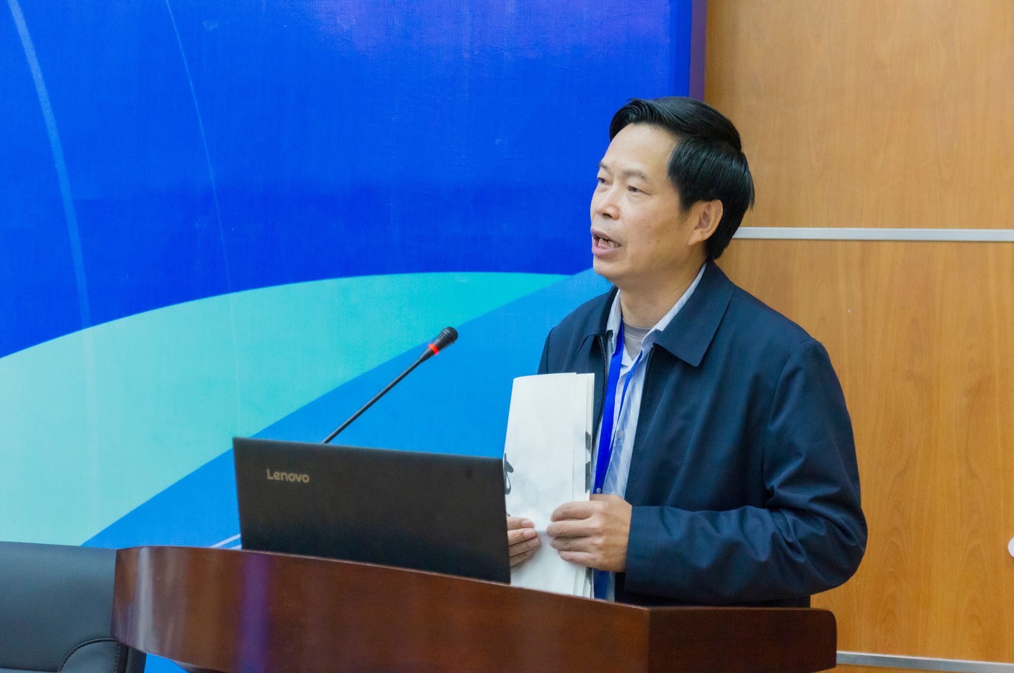 郭奕滨摄 (12)罗海鸥特写.jpg