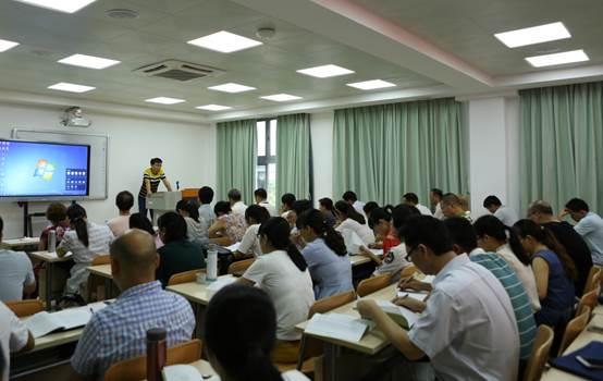 说明: \\Mac\Home\Desktop\Xia Data\岭师\培训\2019省培\简报\学员致辞.jpg