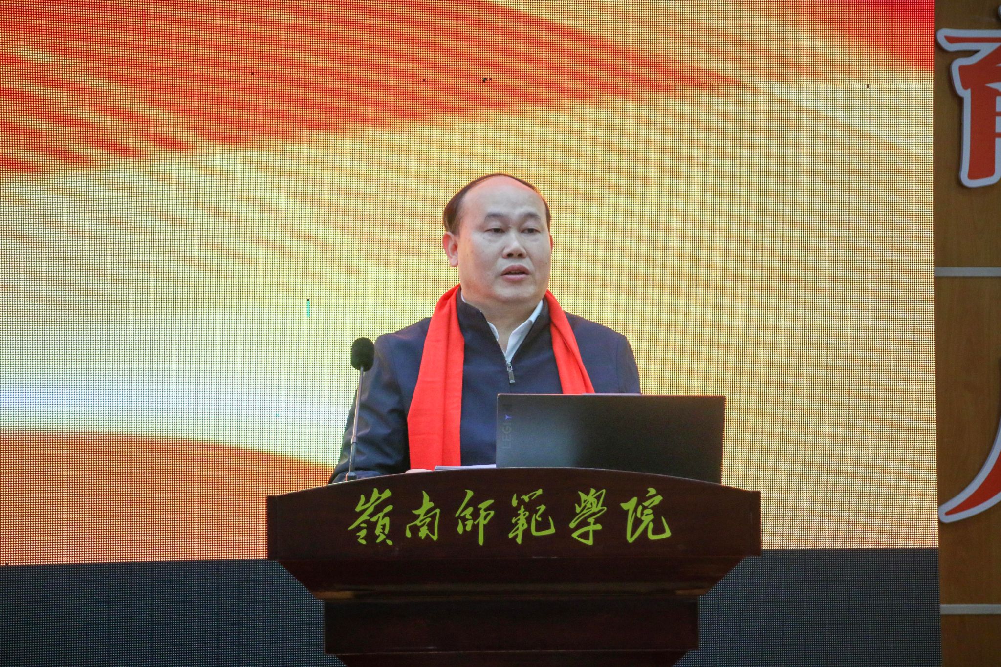 唐伟俊摄5 阳爱民特写.jpg