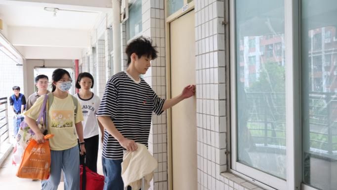 fde3731aa14dca70b82d6f3073a5747