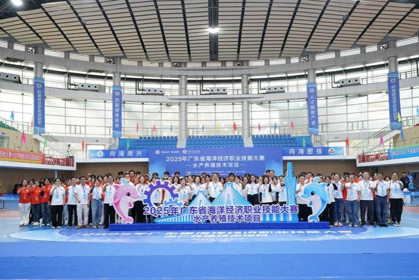 LJJ00388-opq4158384335