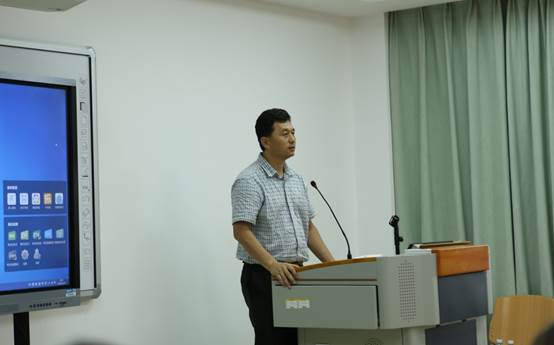 说明: \\Mac\Home\Desktop\Xia Data\岭师\培训\2019省培\简报\王胜院长致辞.jpg