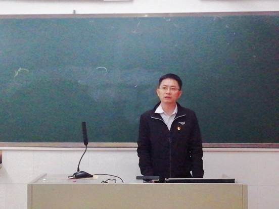 说明: 领导发言3