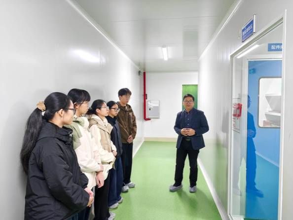 e94fd6d372753e570dd68f5f98d0aaed