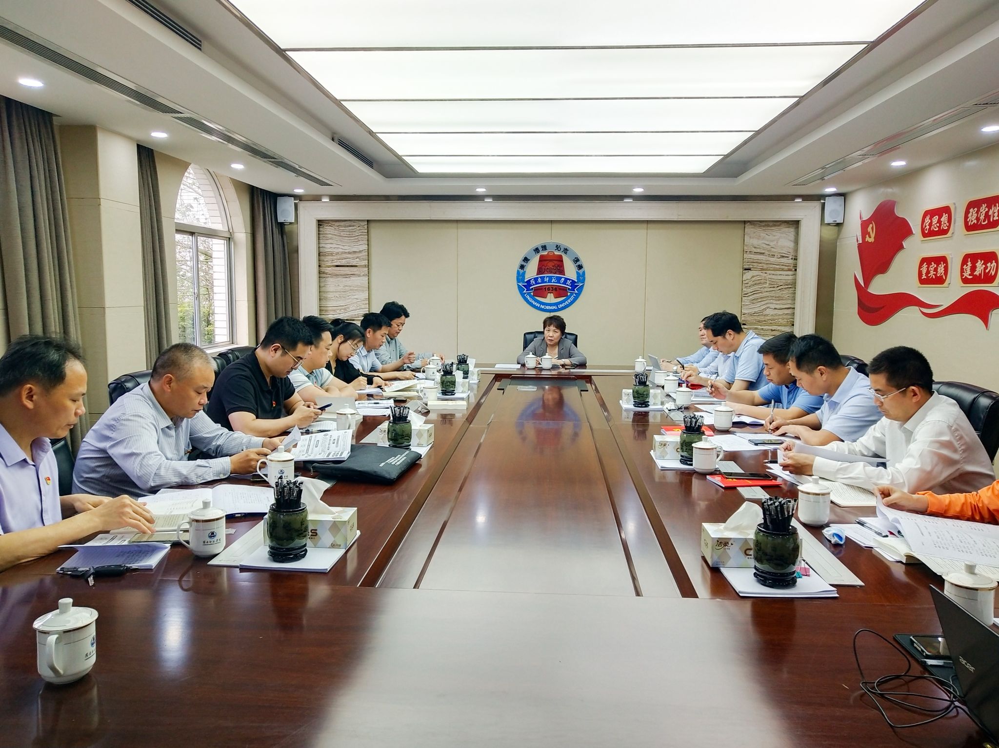 会议全景朱洁摄 (4).jpg