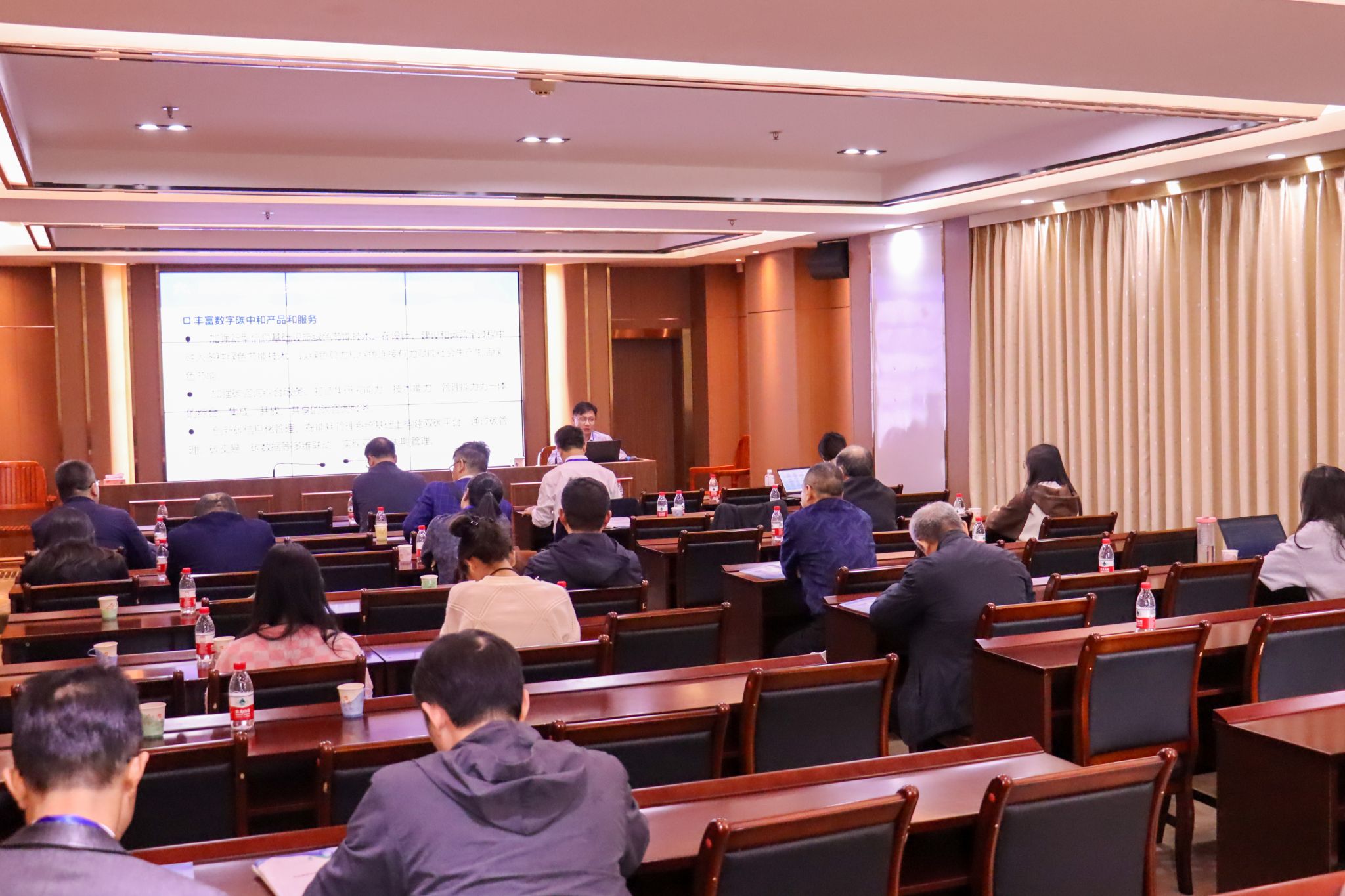 李心渝摄-6 全景.jpg