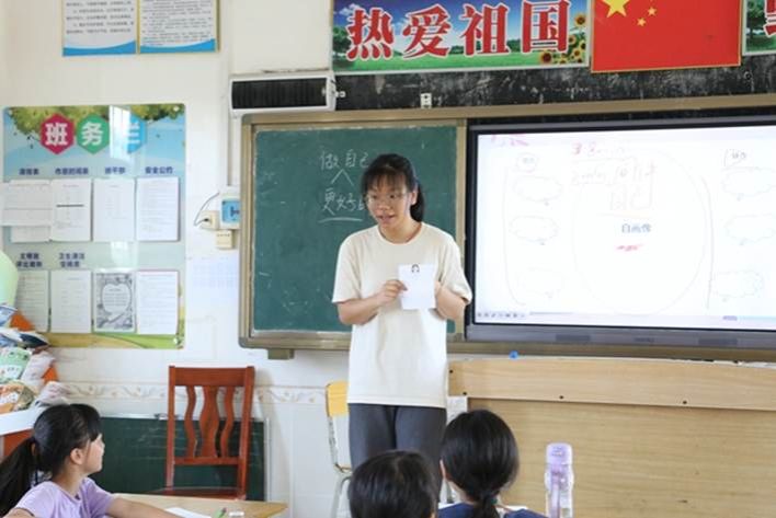 心理课堂（陆映柔摄）