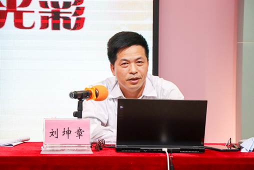 刘坤章特写 林彦求摄.JPG