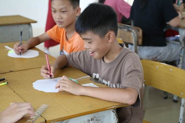 美术比赛课堂(陆映柔摄)