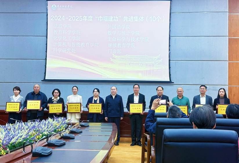 4c32cf005ae2aab330297fd044c63183