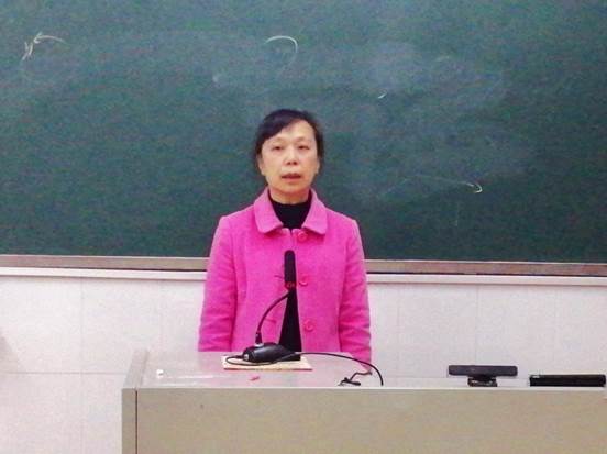 说明: 领导发言2