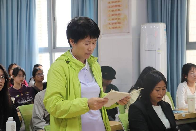 提问环节冯颖珊摄 (4)