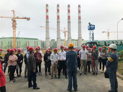 说明: http://d.lingnan.edu.cn/__local/B/EE/84/7122AFF5F5AF4FEB1280C6EE420_90657242_1B539.jpg